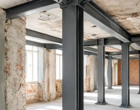 Mise en place d’un renfort structurel, poteau et poutre en béton.